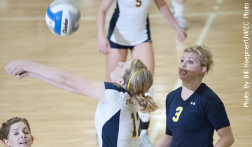 Volleyball Bounces Back with Win Over Stevens Point