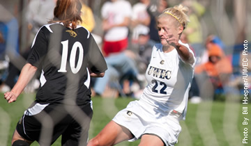 Blugold Soccer Falls to Whitewater in Double Overtime