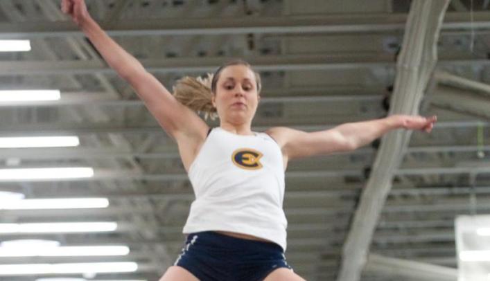 Women's Indoor Track & Field Competes at Brooks Classic