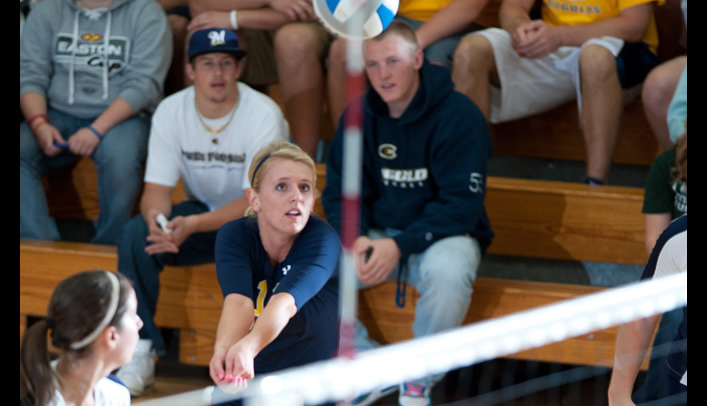 Volleyball Drops Close Match to Nationally-Ranked Pointers