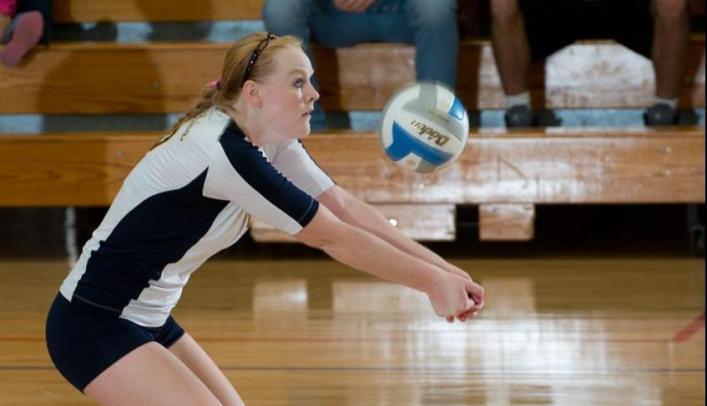 Volleyball Sweeps Yellowjackets for Fourth Straight Win