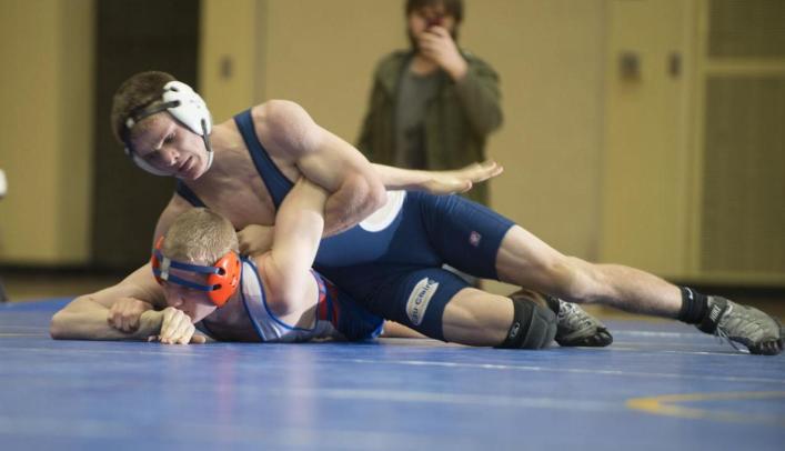 Wrestlers Blanked By Nationally-Ranked Eagles