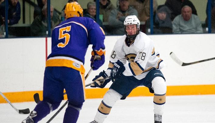 Green Notches Second Straight Shutout in Blugolds' Victory Over Northland College