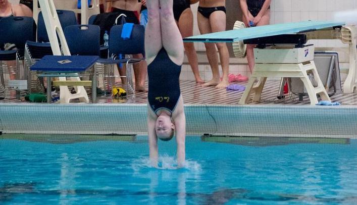 Women's Swimming & Diving Takes on St. Cloud and Stevens Point