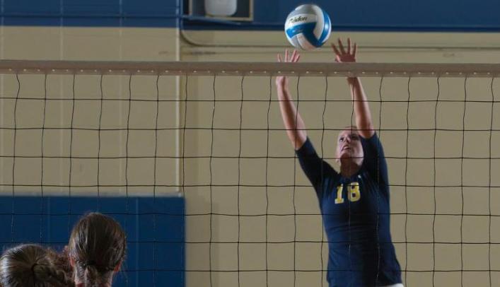 Volleyball Wins Two on Day One of Illinois Wesleyan Tournament