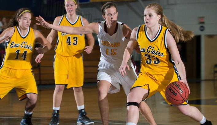 Women's Basketball Ends Losing Streak with Win over Morris
