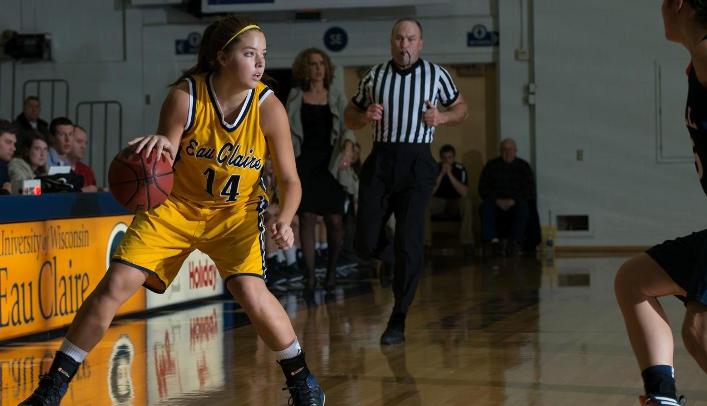 Women's Basketball Never Trails in Win over Stout