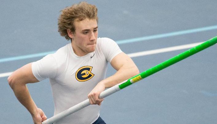 Men's Indoor Track & Field Takes Third at Eastbay Invite