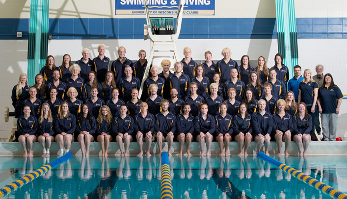 Blugold Swimming & Diving Distributes 2013-14 Team Awards