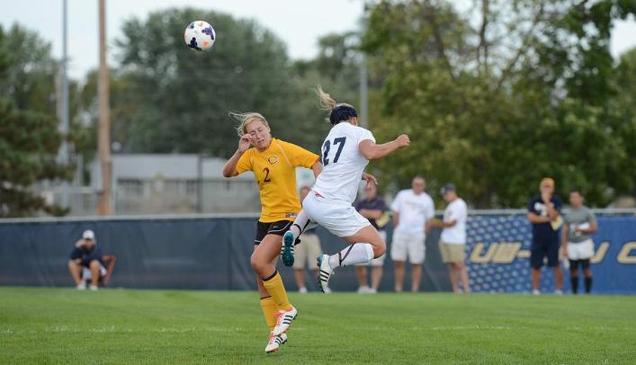 Henderson Nets Blugolds Overtime Victory