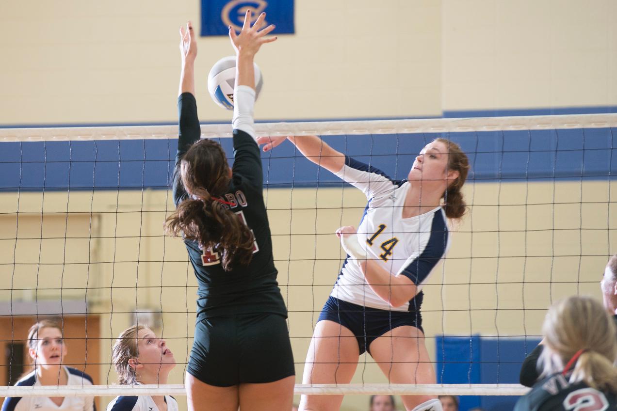 Volleyball Splits against Ranked Opponents at Augsburg Invite