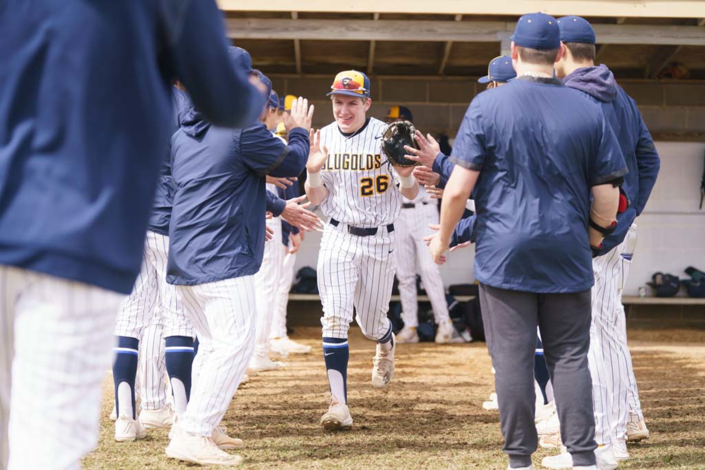 Blugolds hold off Augustana for 1st win