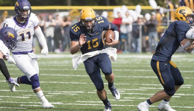 Blugolds drop Homecoming tilt to Pointers