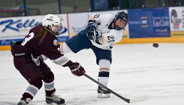 Women's Hockey Comes Up Short Against Hamline