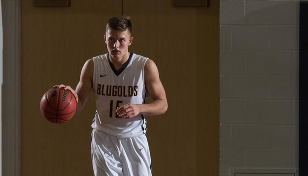 Diekelman's late free throws seal win for Blugolds