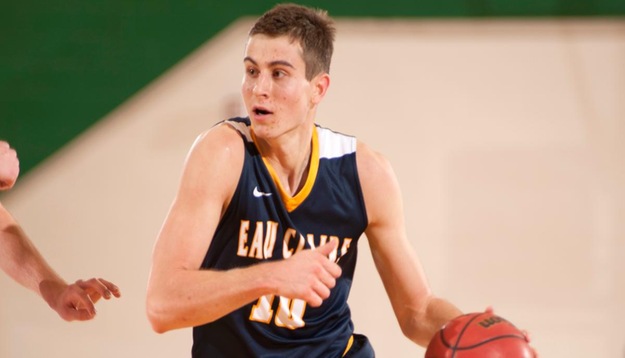 Blugolds fall on the road to Pointers, 70-61