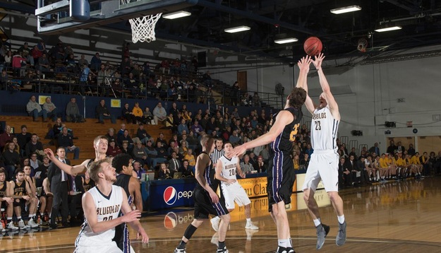 Men's Basketball falls to Point, 61-54