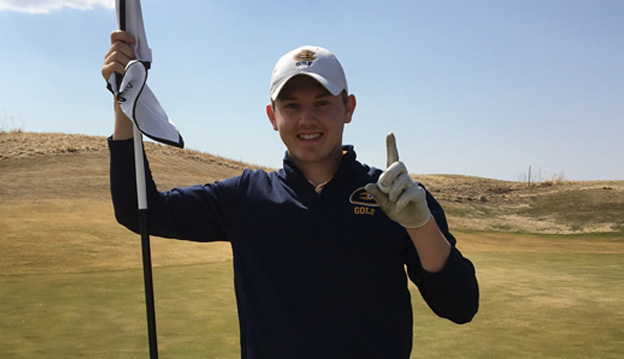Thomas makes hole-in-one at Blugold Spring Classic