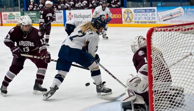 Women’s Hockey Unable to Hold Off River Falls