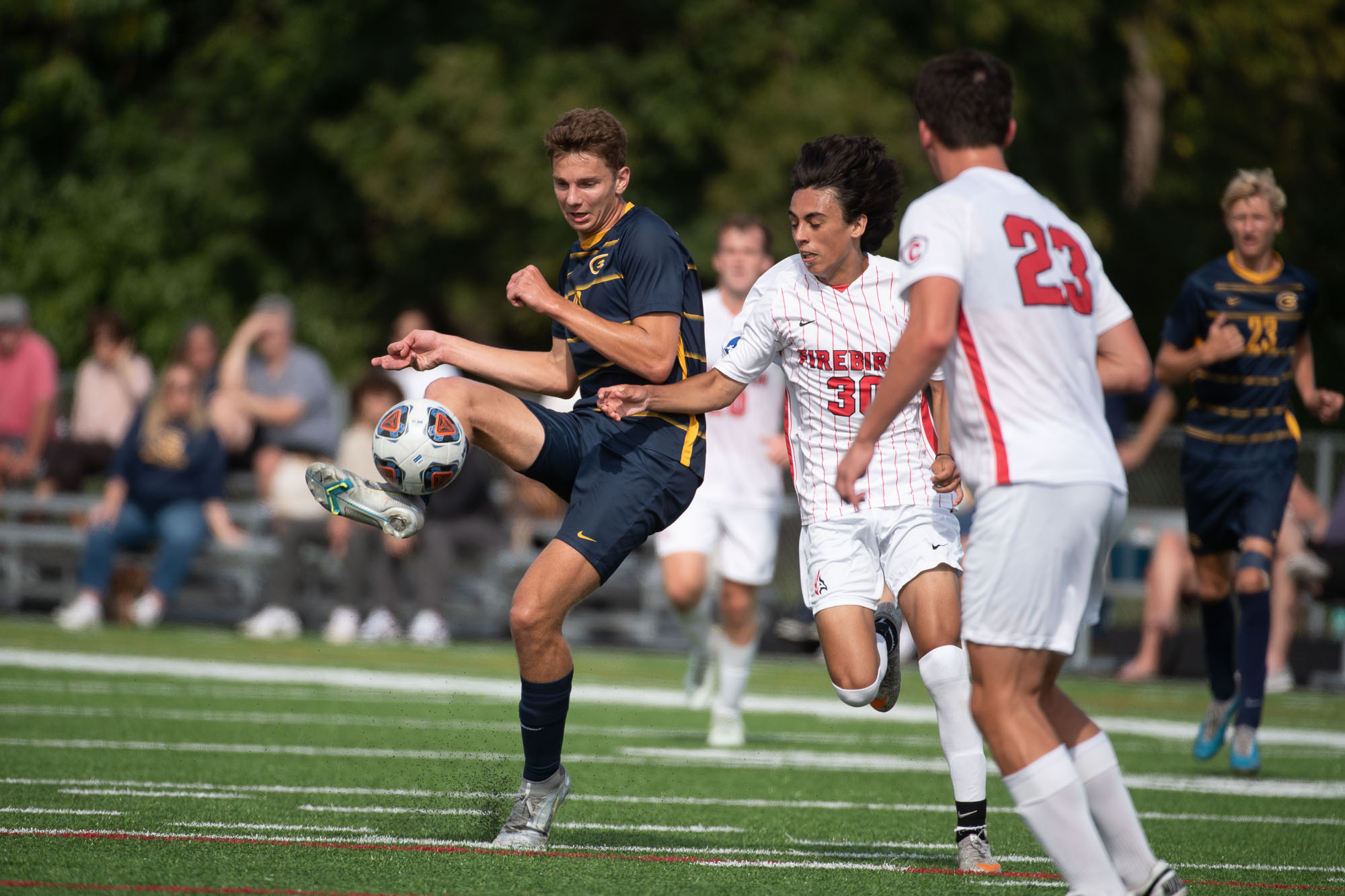 Three Goals from Set Pieces Earn Men's Soccer Tenth Win in a Row