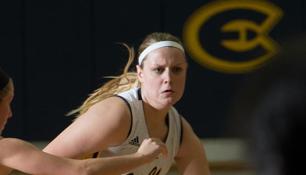 Blugolds defeat Kohawks in Tip-Off Classic