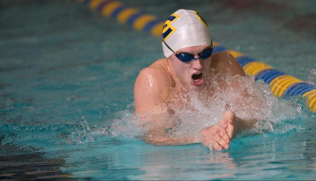 Swim & Dive Finishes Strong in Day 2 of Rochester Invite