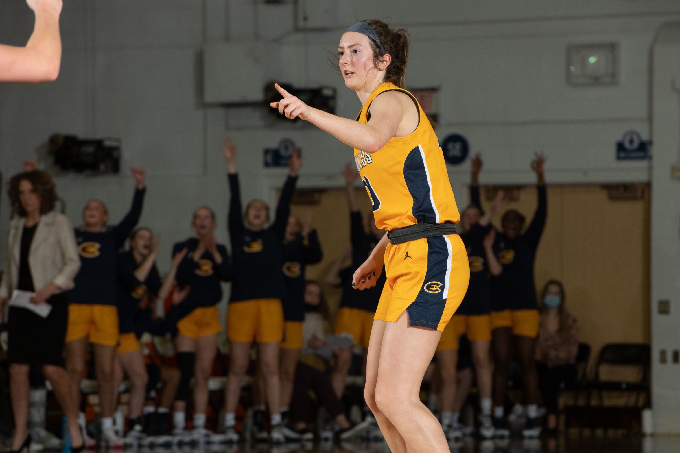 Ruden Scores 1,000th Point as Blugolds Defeat St. Norbert