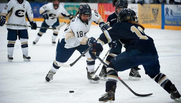 Women’s Hockey Comes Up Short at St. Scholastica
