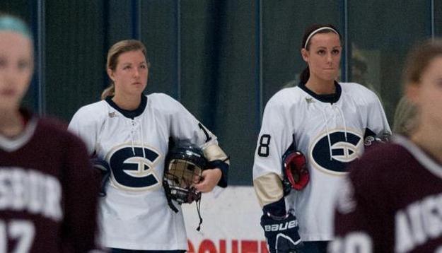 Women’s Hockey Ends Season at River Falls