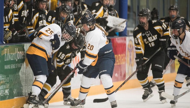 Power play goal lifts Blugolds over St. Olaf
