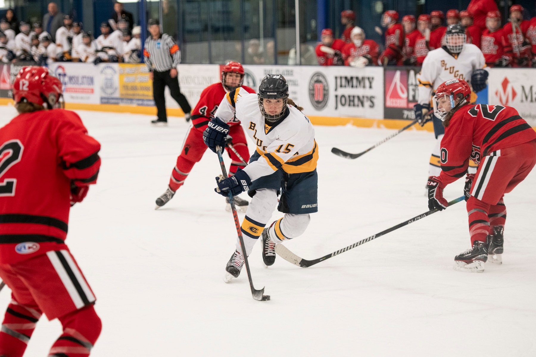 Connolly and Blugolds remain unbeaten at home