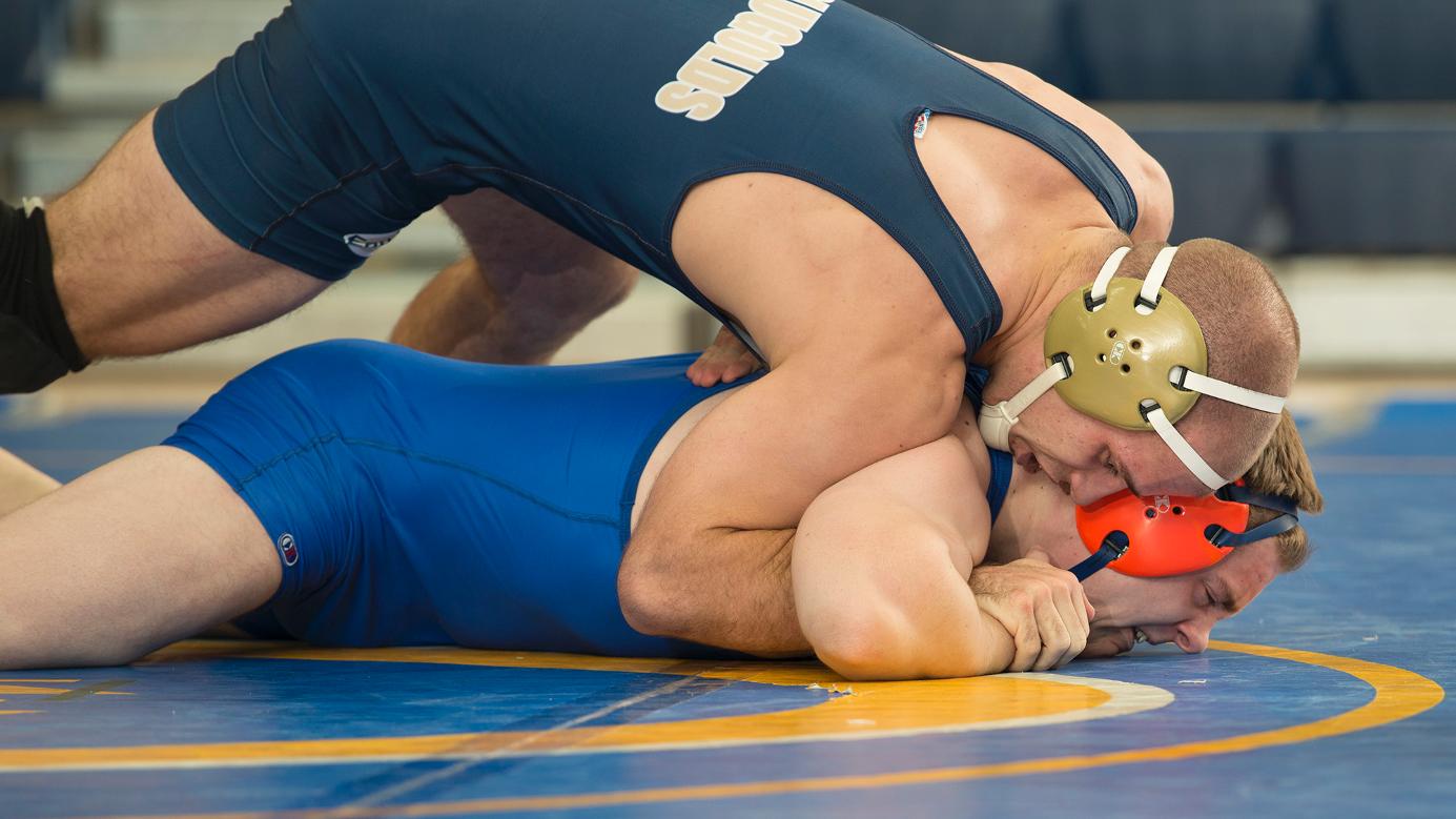 Three Straight Pins Lifts Blugolds Over Pioneers, 24-23