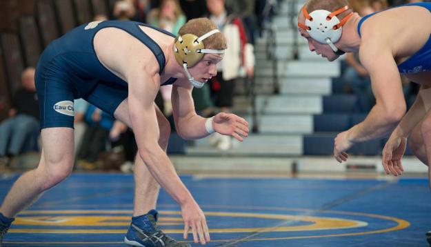 Wrestling Taken Down by No. 1-Ranked UW-Whitewater