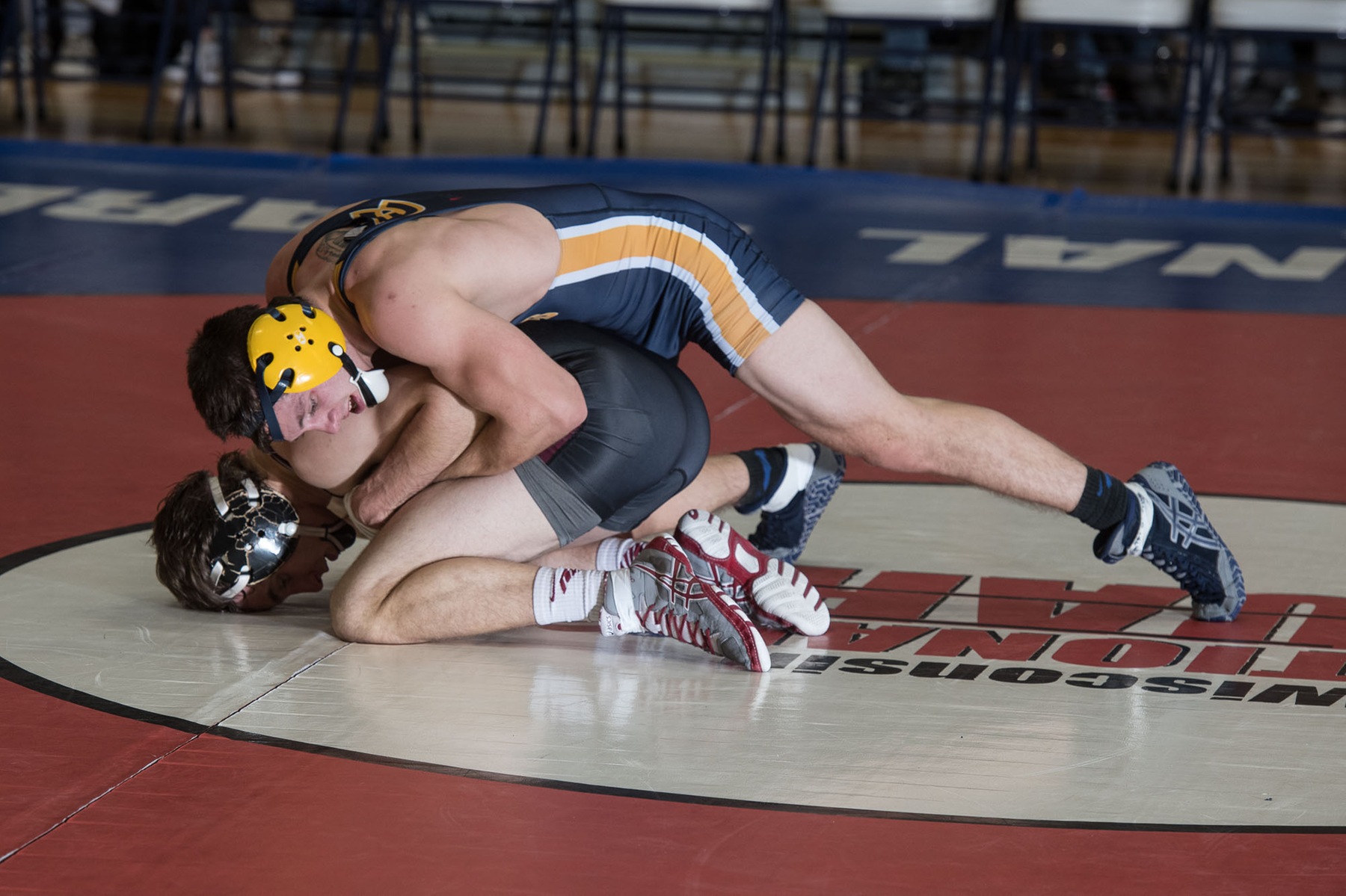 Eau Claire finishes Budd Whitehill Duals with a split on Saturday