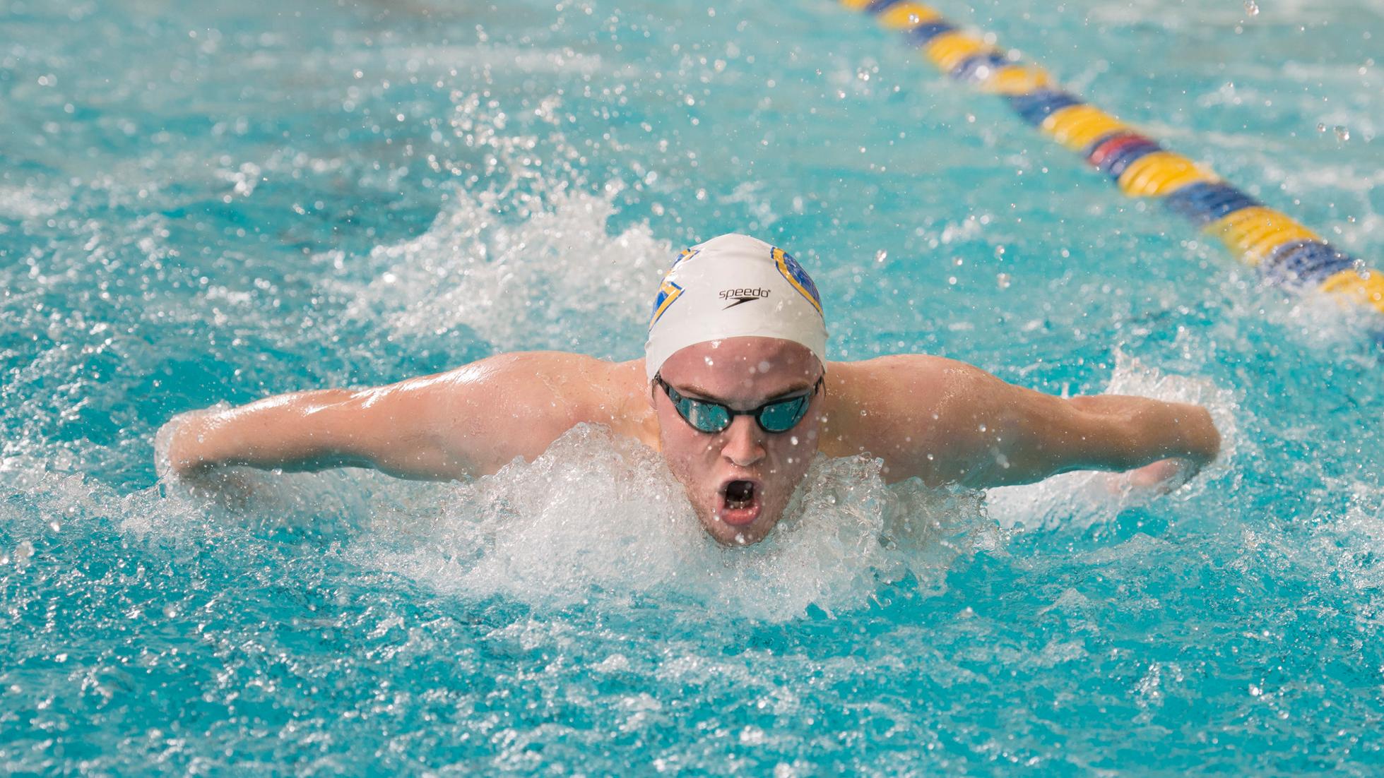 Men's Swim/Dive Remains in Second Place at WIAC Championships
