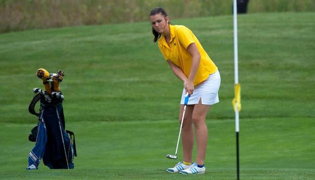 Golf Remains in 2nd After 2nd Round of WIAC Championships
