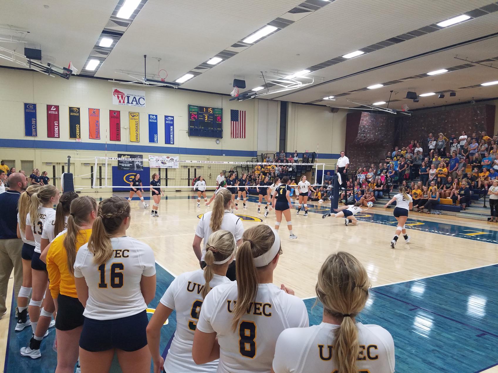 Blugolds Open Nike/Eastbay Classic with Big Win Over No. 12 Bethel