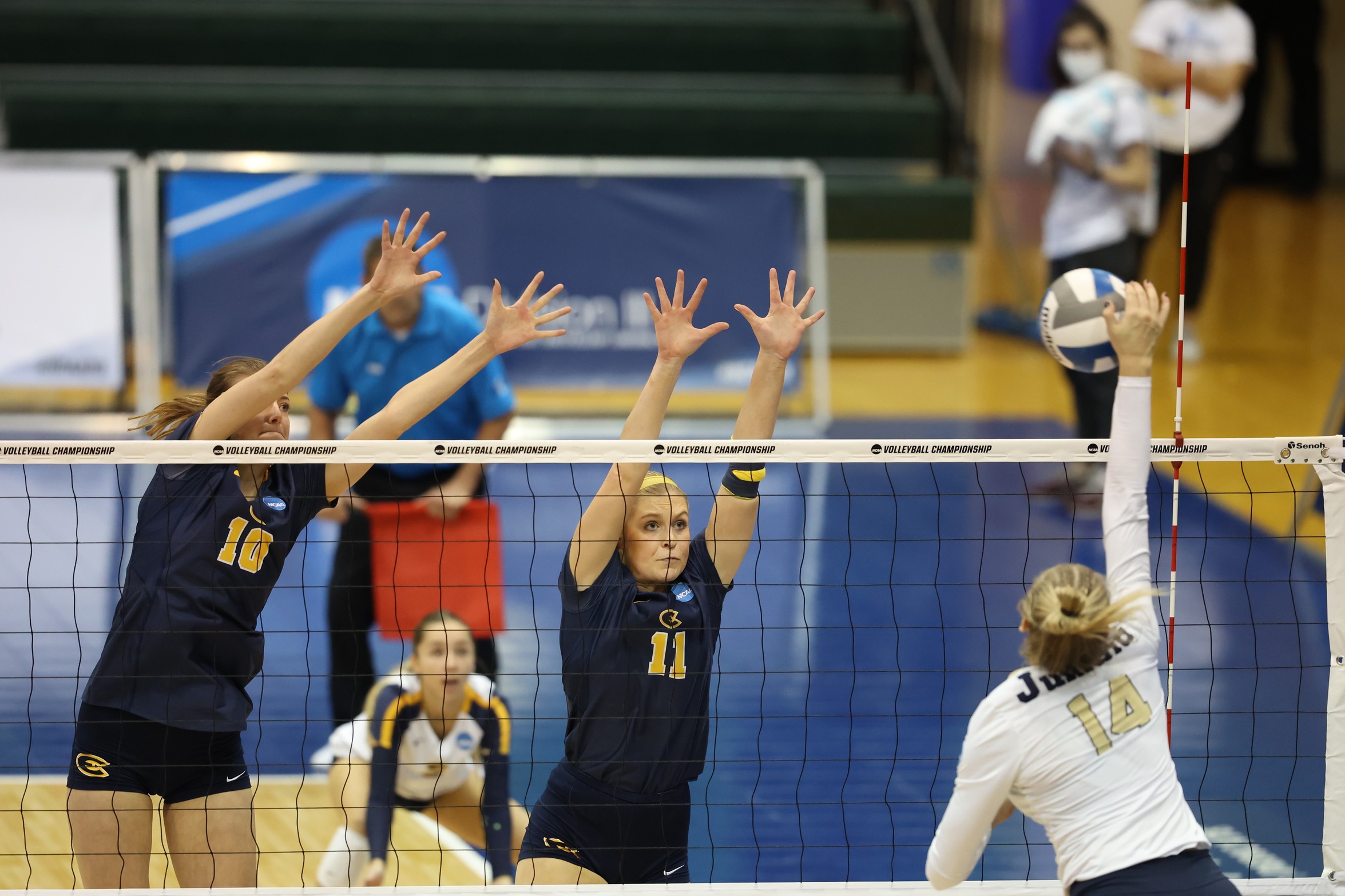 Volleyball's Defense Shuts Down the Eagles to Earn Program's First National Championship Berth