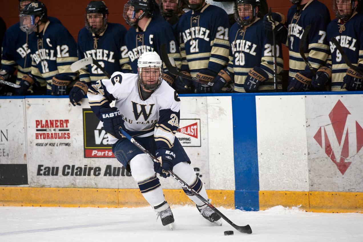 Men's Hockey Loses After Taking Early Lead