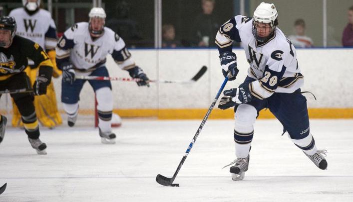 Men's Hockey Gets Second Win on the Weekend
