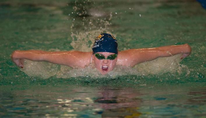 Women's Swimming & Diving Finishes Second at Pointer Invite