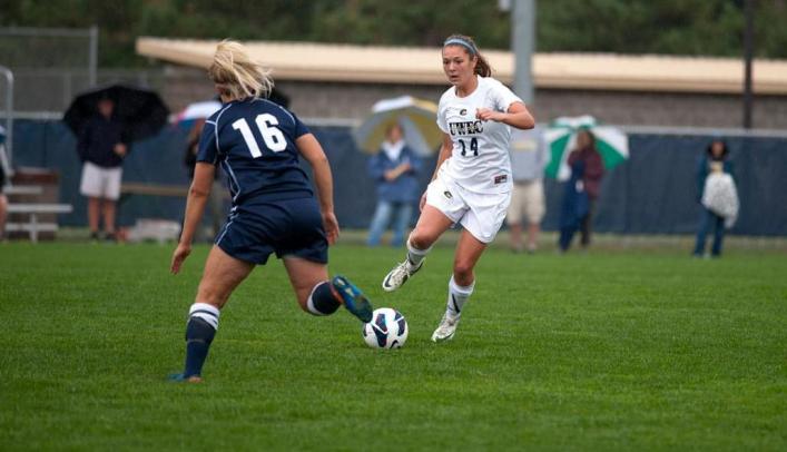 Soccer Narrowly Falls to UW-Whitewater