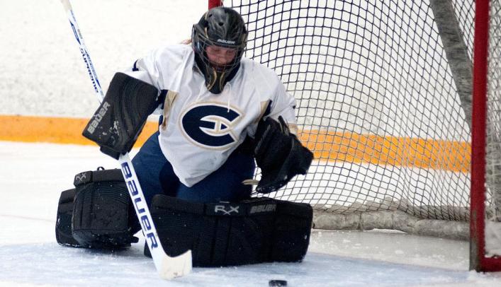 Turner Finishes with 31 Saves, but Blugolds Fall to Bulldogs