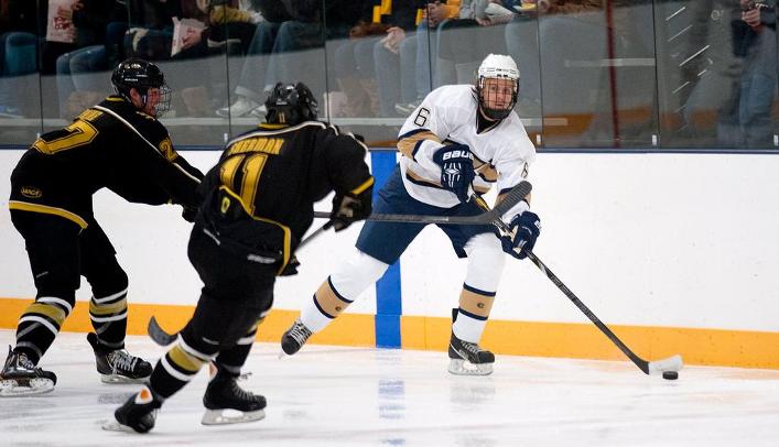 Men's Hockey Rebounds with 7-0 Victory Over Concordia