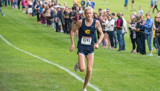 Men’s Cross Country Second Place at Blugold Invite; Lau Breaks Course Record