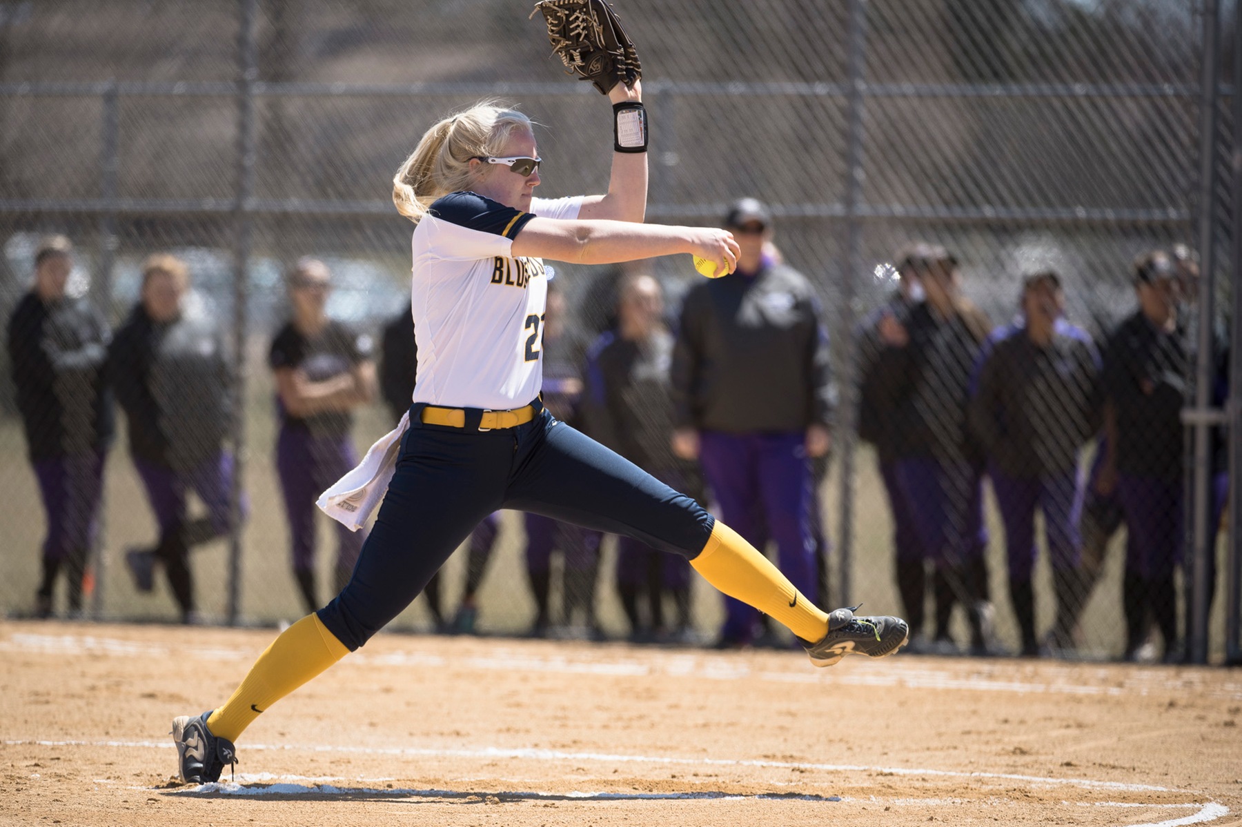 Softball Drops Two to UW-Whitewater
