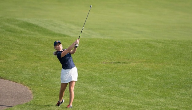 Women's Golf in 11th after day one of DIII Classic