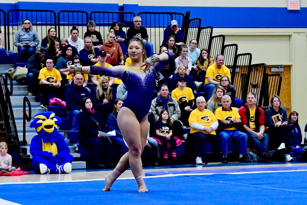 Blugolds fall to Winona State in home opener