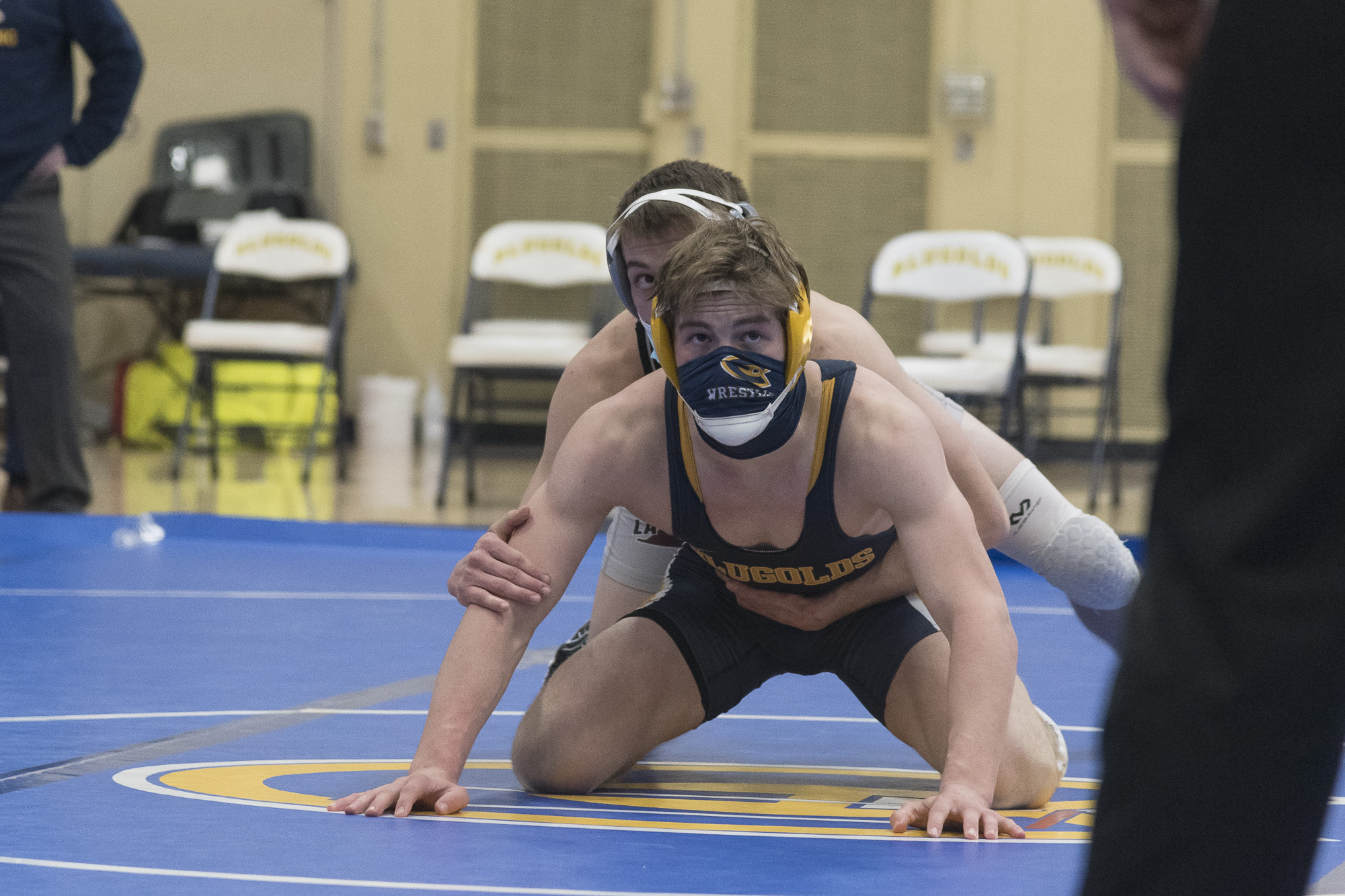 Wrestling falls to Warhawks on the road