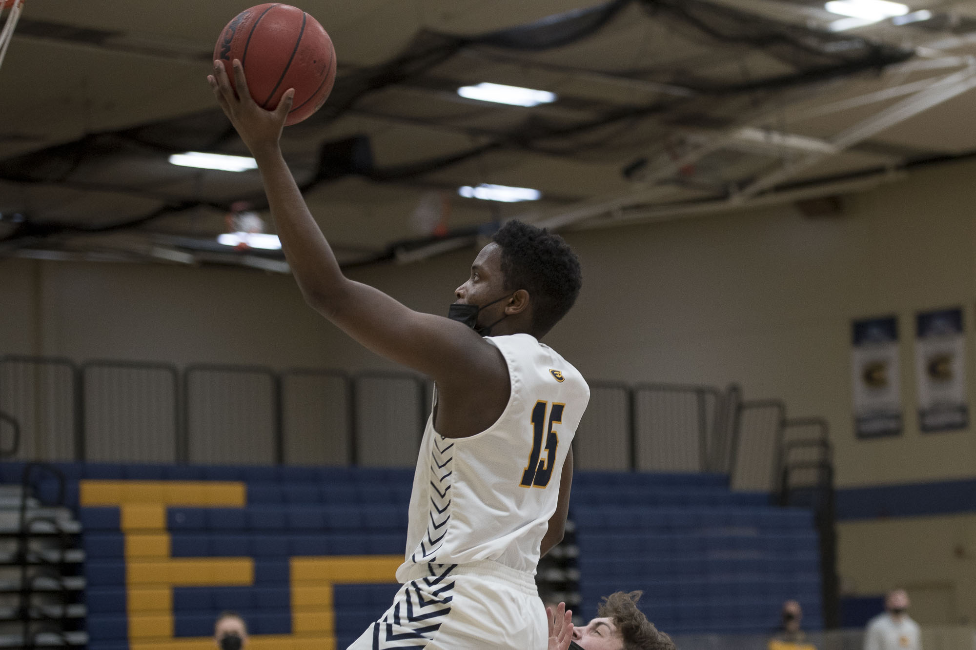 Men's Basketball Comes Up Short Against No. 6 Wheaton